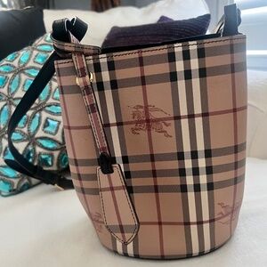 Burberry Small Crossbody Bag – Classic Check